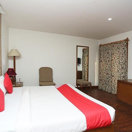 Oyo 27008 Paradise Gateway Hotel Srīnagar Kültér fotó