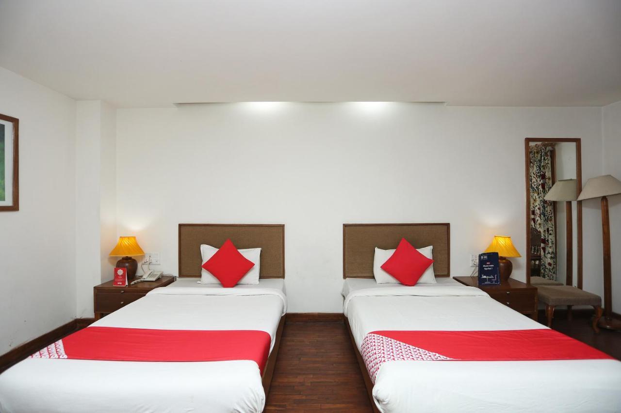Oyo 27008 Paradise Gateway Hotel Srīnagar Kültér fotó