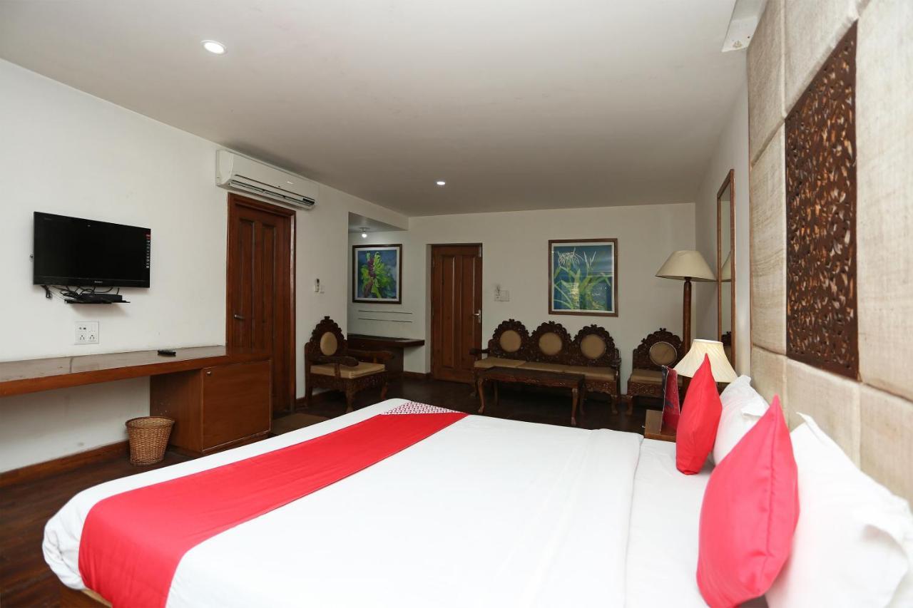Oyo 27008 Paradise Gateway Hotel Srīnagar Kültér fotó