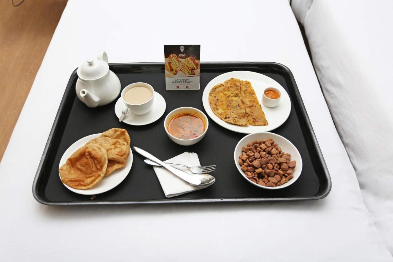 Oyo 27008 Paradise Gateway Hotel Srīnagar Kültér fotó